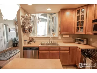 Photo #5: 941967 Listing