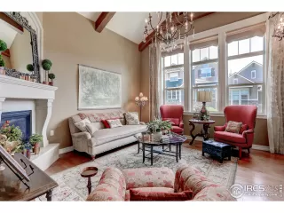 Photo #4: 941978 Listing