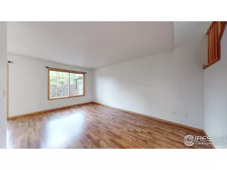 Photo #2: 941979 Listing