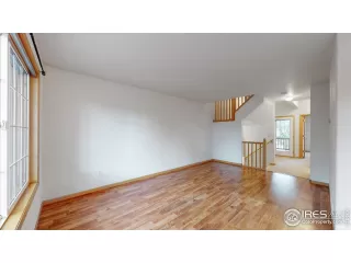 Photo #4: 941979 Listing