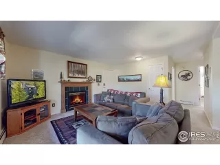 Photo #2: 942003 Listing