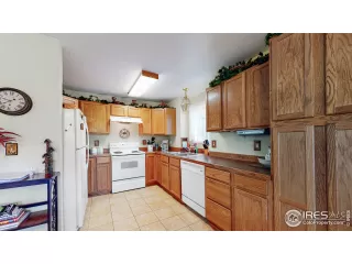 Photo #5: 942003 Listing