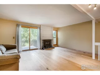 Photo #3: 942005 Listing