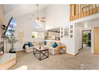 Photo #3: 942026 Listing