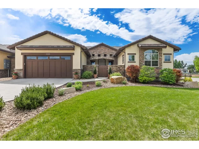 MLS: 942075 Condo For Sale