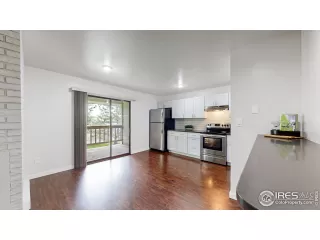 Photo #4: 942080 Listing