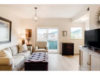 Photo #3: 942086 Listing