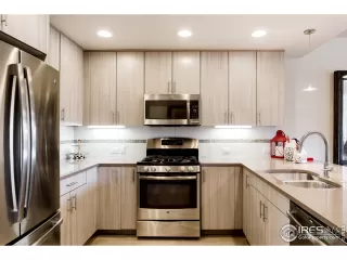 Photo #5: 942086 Listing