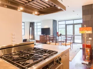 Photo #5: 942093 Listing 