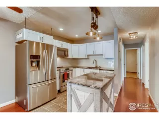 Photo #6: 942104 Listing