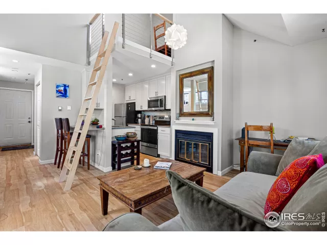 MLS: 942111 Condo For Sale