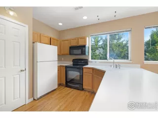 Photo #4: 942112 Listing