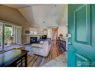 Photo #5: 942125 Listing