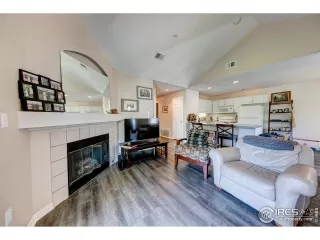 Photo #6: 942125 Listing