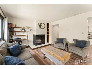 Photo #3: 942159 Listing