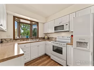 Photo #5: 942159 Listing