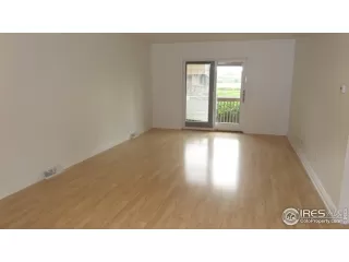 Photo #5: 942202 Listing