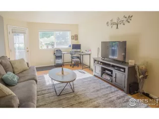 Photo #2: 942318 Listing