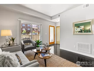 Photo #4: 942331 Listing