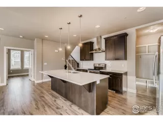 Photo #4: 942337 Listing 