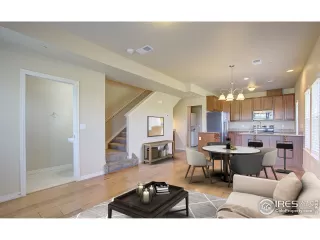 Photo #4: 942345 Listing