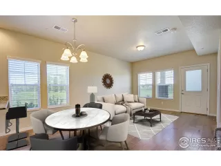 Photo #6: 942345 Listing