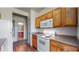 Photo #6: 942370 Listing