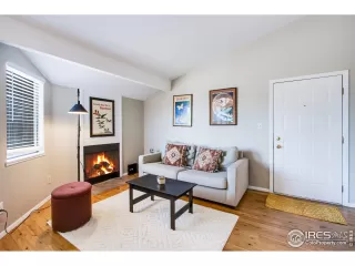 Photo #1: 942383 Listing