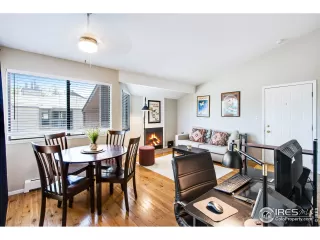 Photo #5: 942383 Listing