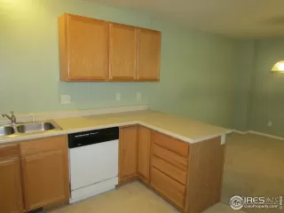 Photo #4: 942388 Listing 