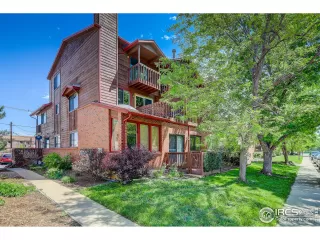 More Details about MLS # 942421 : 2855 MARINE ST 8 BOULDER CO 80303