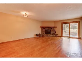 Photo #6: 942443 Listing