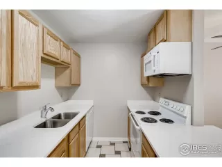 Photo #2: 942449 Listing