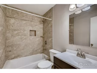 Photo #6: 942449 Listing