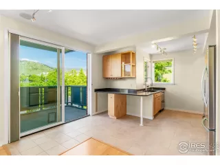 Photo #6: 942482 Listing