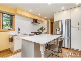 Photo #5: 942525 Listing 