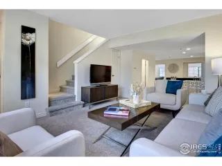 Photo #6: 942540 Listing