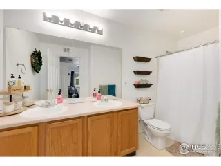 Photo #5: 942565 Listing