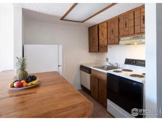 Photo #4: 942742 Listing 