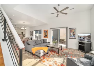 Photo #1: 942859 Listing