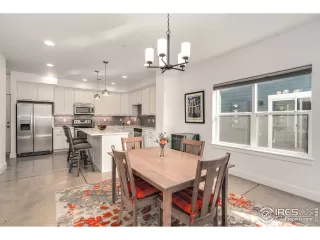 Photo #5: 942859 Listing