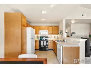 Photo #2: 942894 Listing