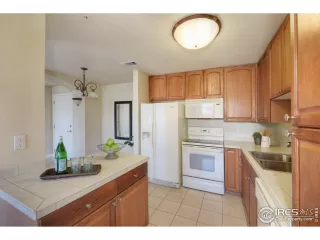 Photo #5: 942930 Listing