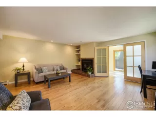 Photo #5: 942972 Listing