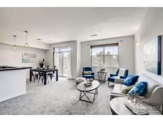 Photo #5: 942978 Listing