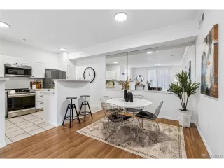 Photo #6: 9430101 Listing