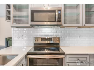 Photo #3: 943022 Listing