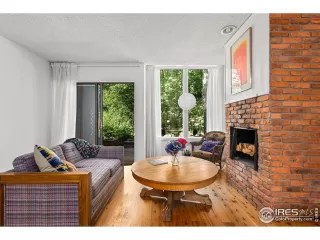 Photo #5: 943202 Listing 