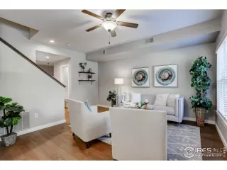 Photo #3: 943206 Listing