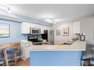 Photo #4: 943288 Listing 